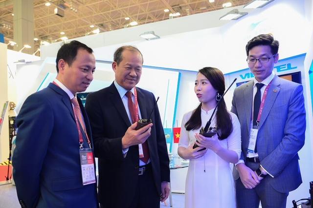 Đoàn đại biểu cấp cao Bộ Quốc phòng tham dự Diễn đàn Kỹ thuật quân sự quốc tế Army